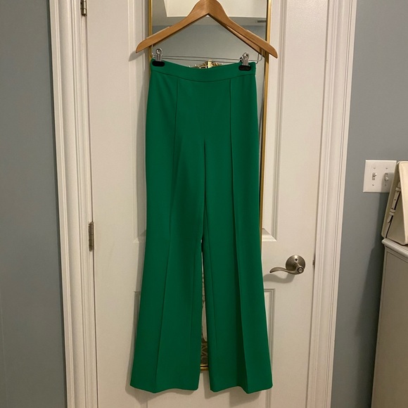 Alice + Olivia ‘Jalisa’ pant in Bright Juniper - Picture 2 of 6